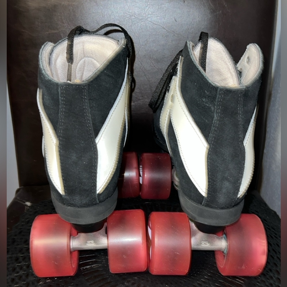 Antik Black and White Professional Men's Roller Skate - Classic Mid -Top - Picture 3 of 8